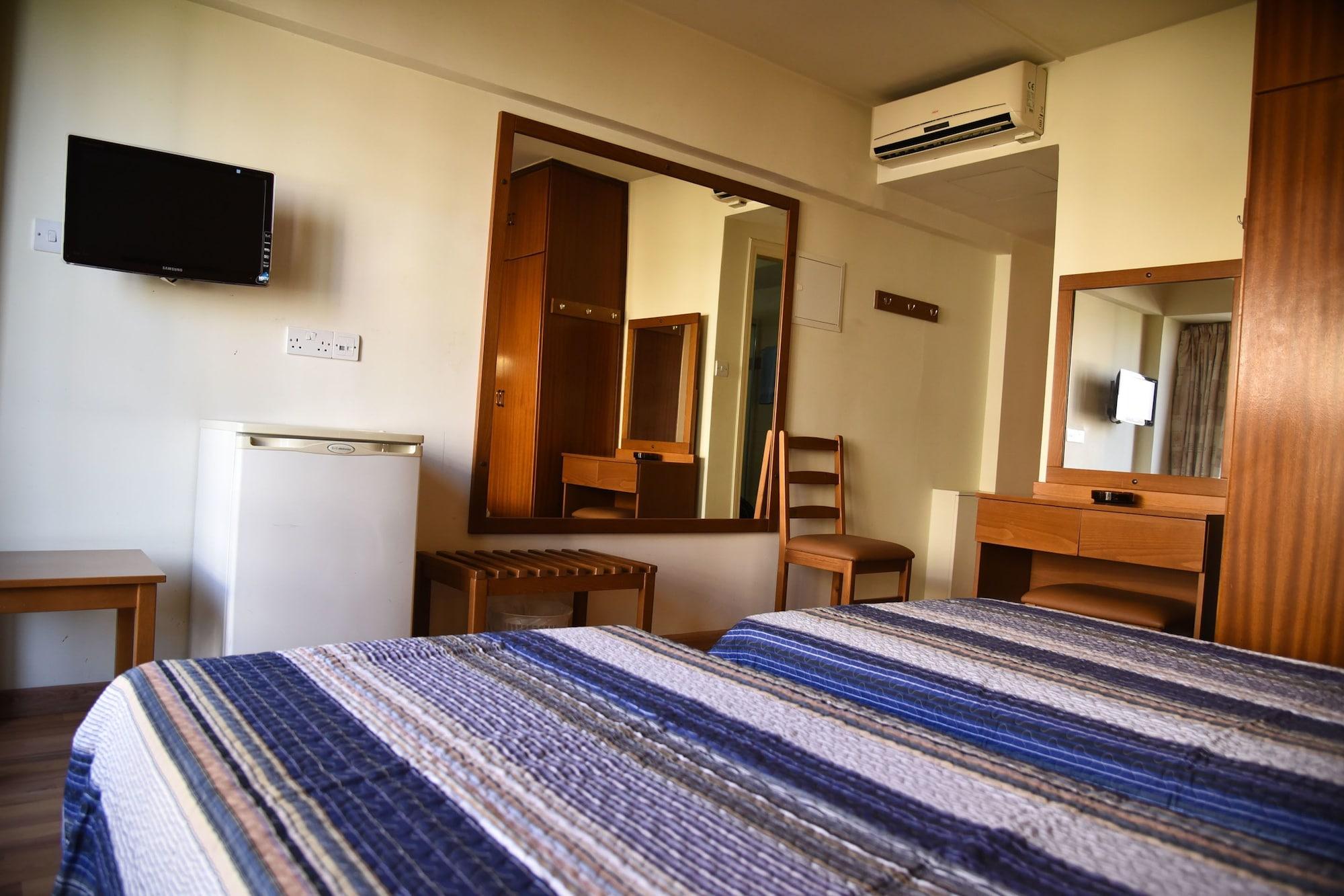 Elysso Hotel Larnaca Exterior photo