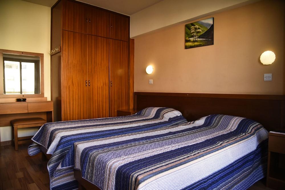 Elysso Hotel Larnaca Exterior photo