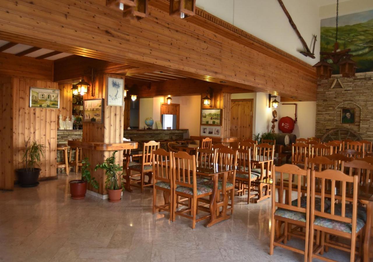 Elysso Hotel Larnaca Exterior photo